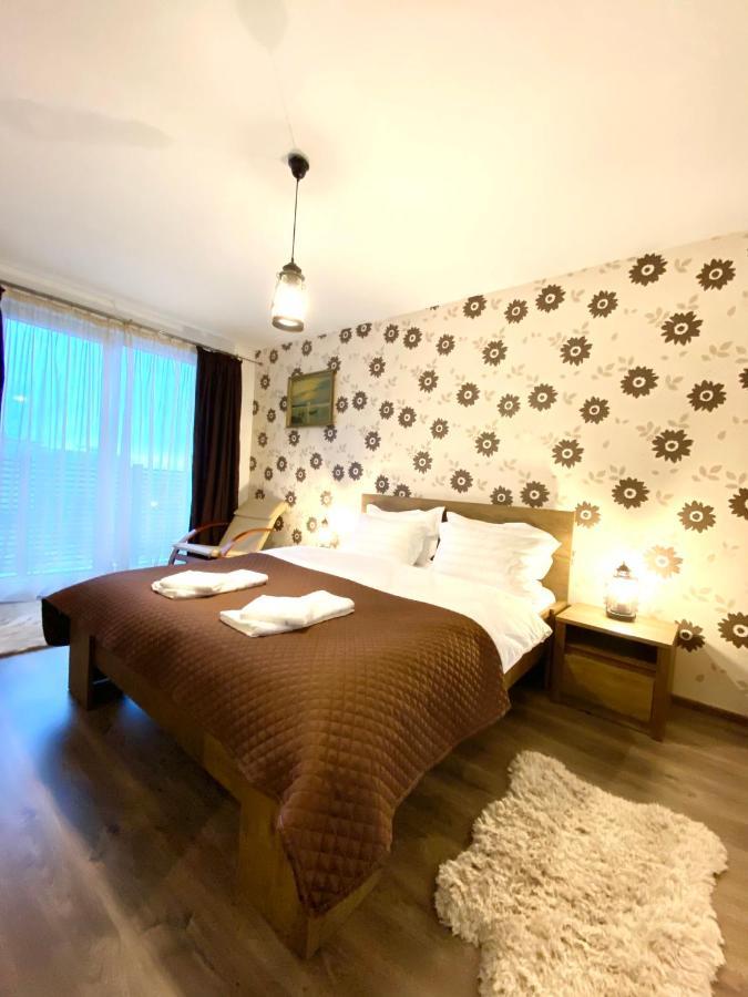 Urban Guesthouse Braşov Exteriör bild